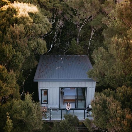 Treehouse Hideaway At Rekindle Tree Houses Opua 외부 사진