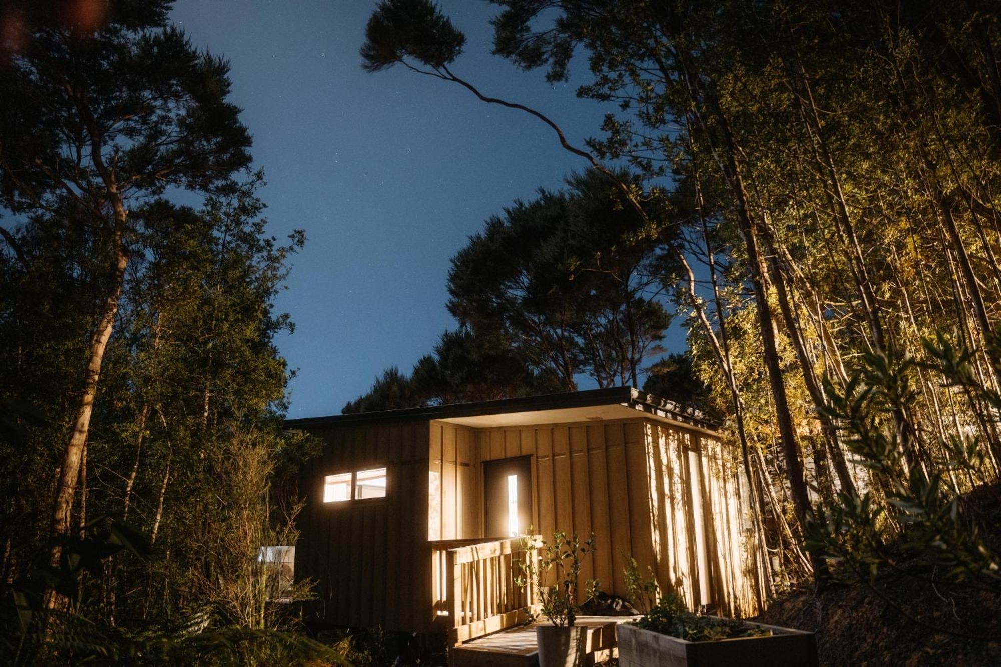 Treehouse Hideaway At Rekindle Tree Houses Opua 외부 사진